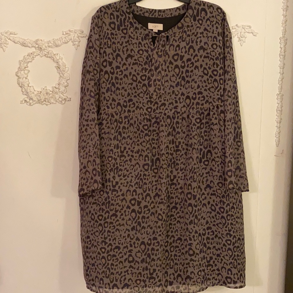 Animal print tie neck dress. SZ XL EUC